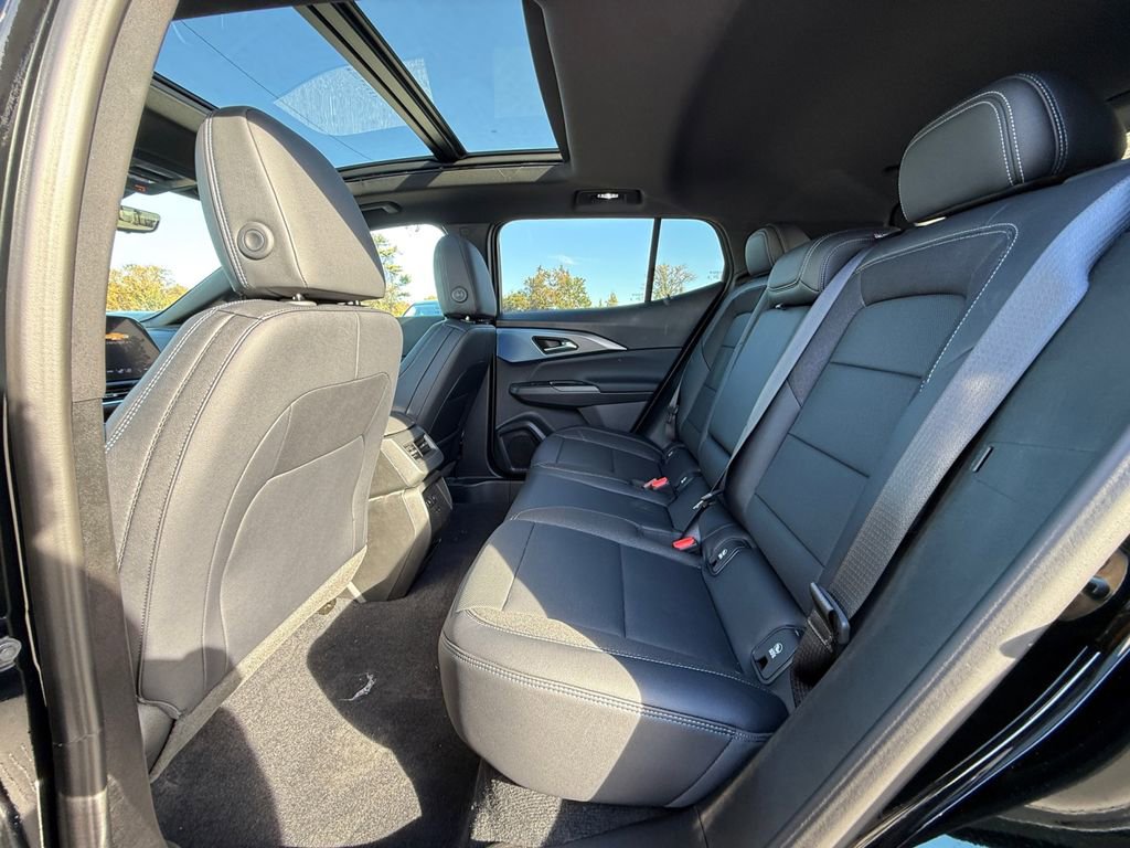 New 2026 Chevrolet Equinox EV LT image 23