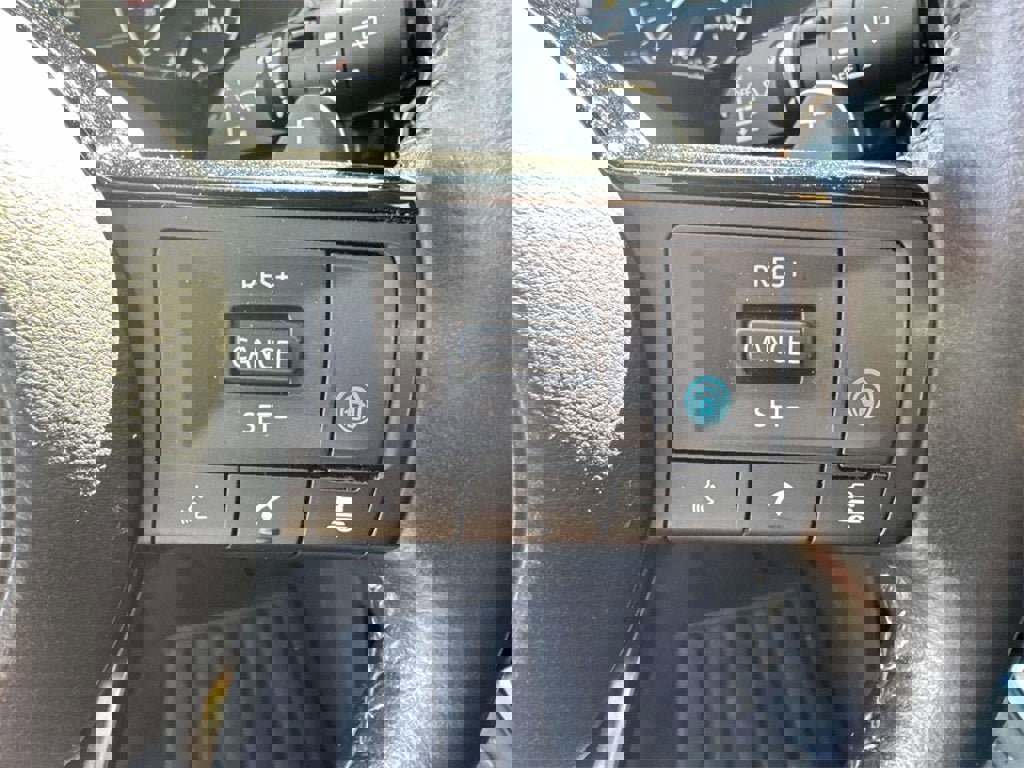 Used 2022 Nissan Pathfinder SL w/ Cargo Package image 22