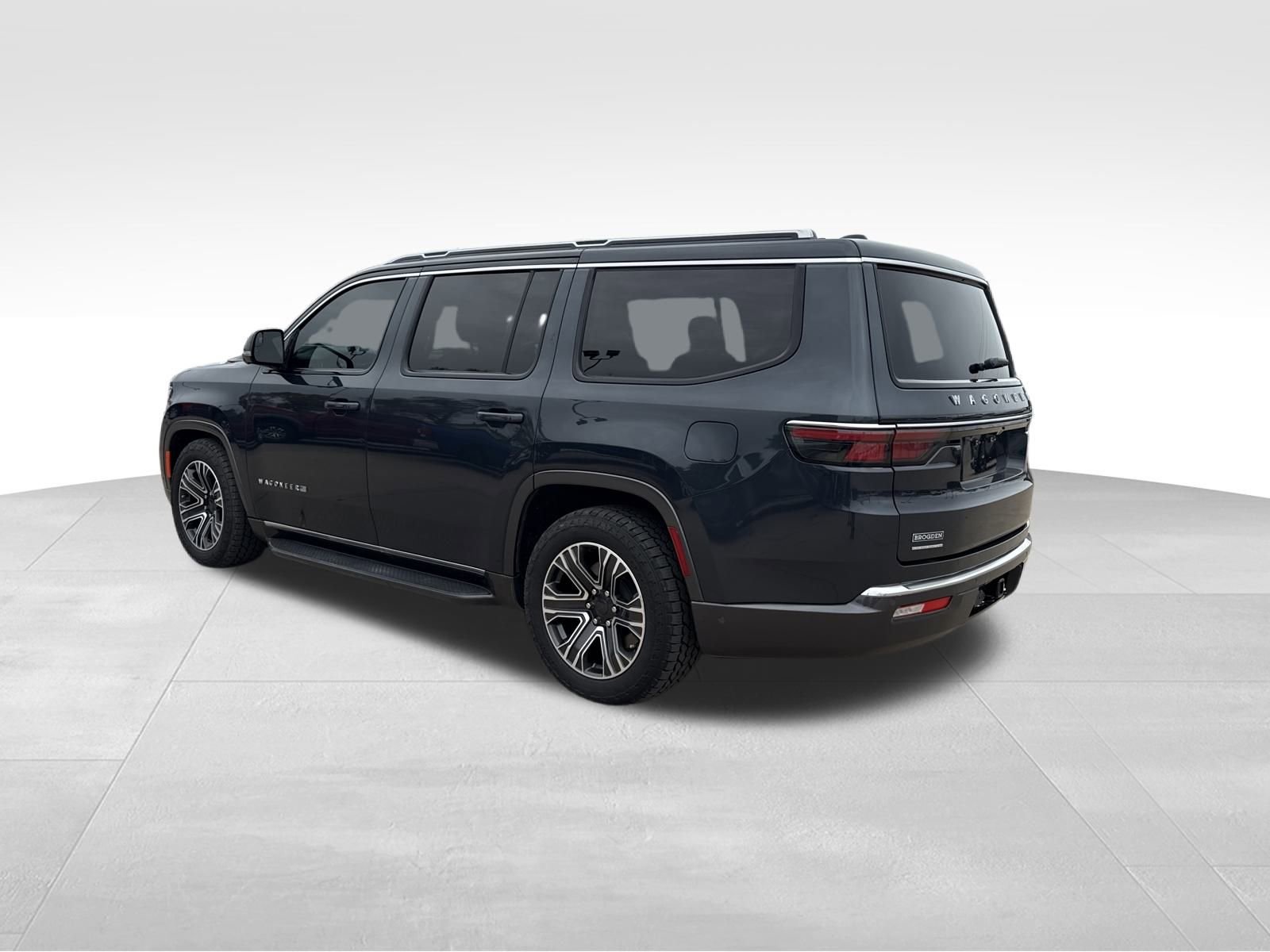 Used 2022 Jeep Wagoneer Series III w/ Convenience Group I image 17