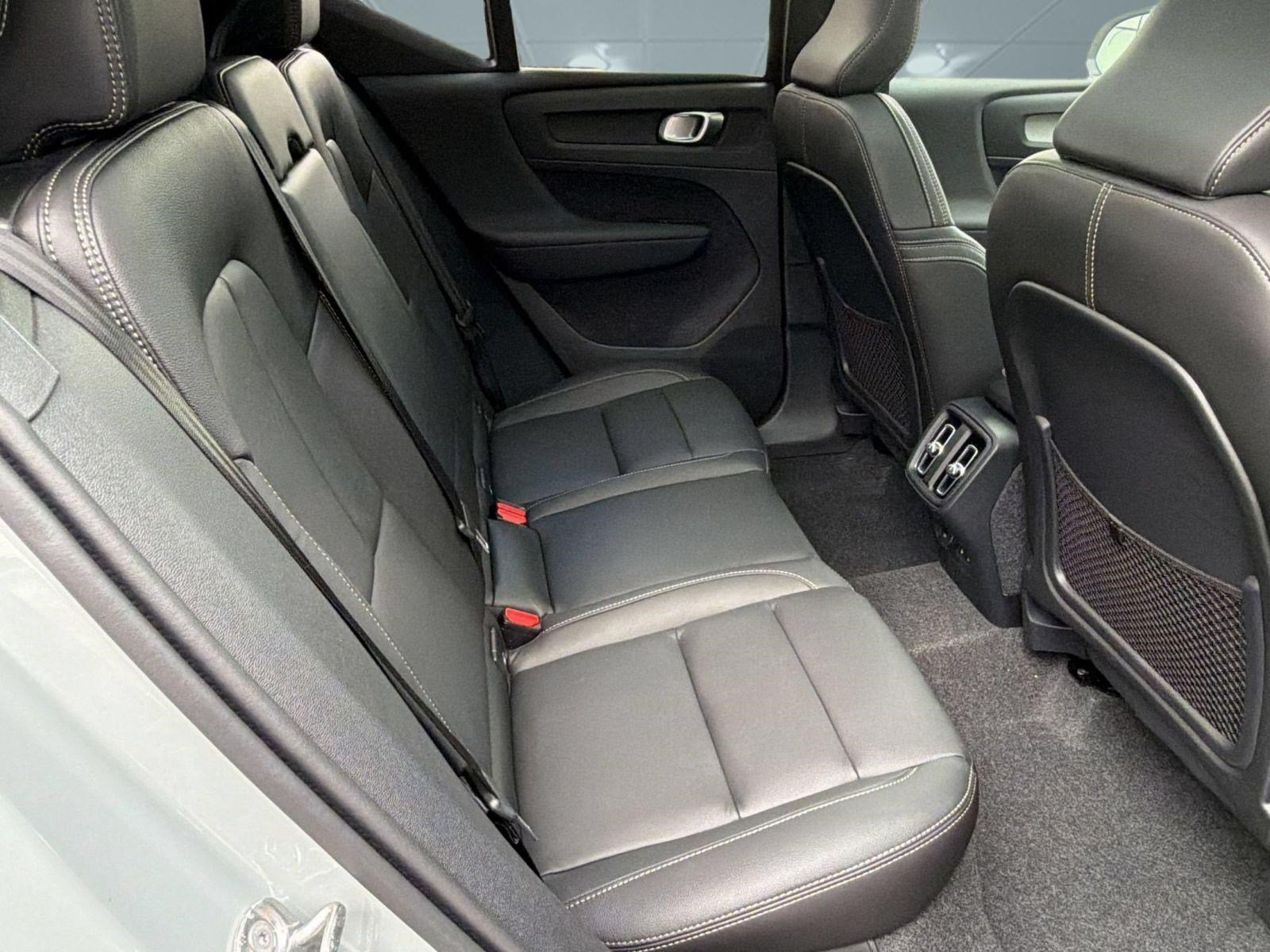 New 2026 Volvo XC40 B5 Plus w/ Protection Package Premier AWD/4WD image 30