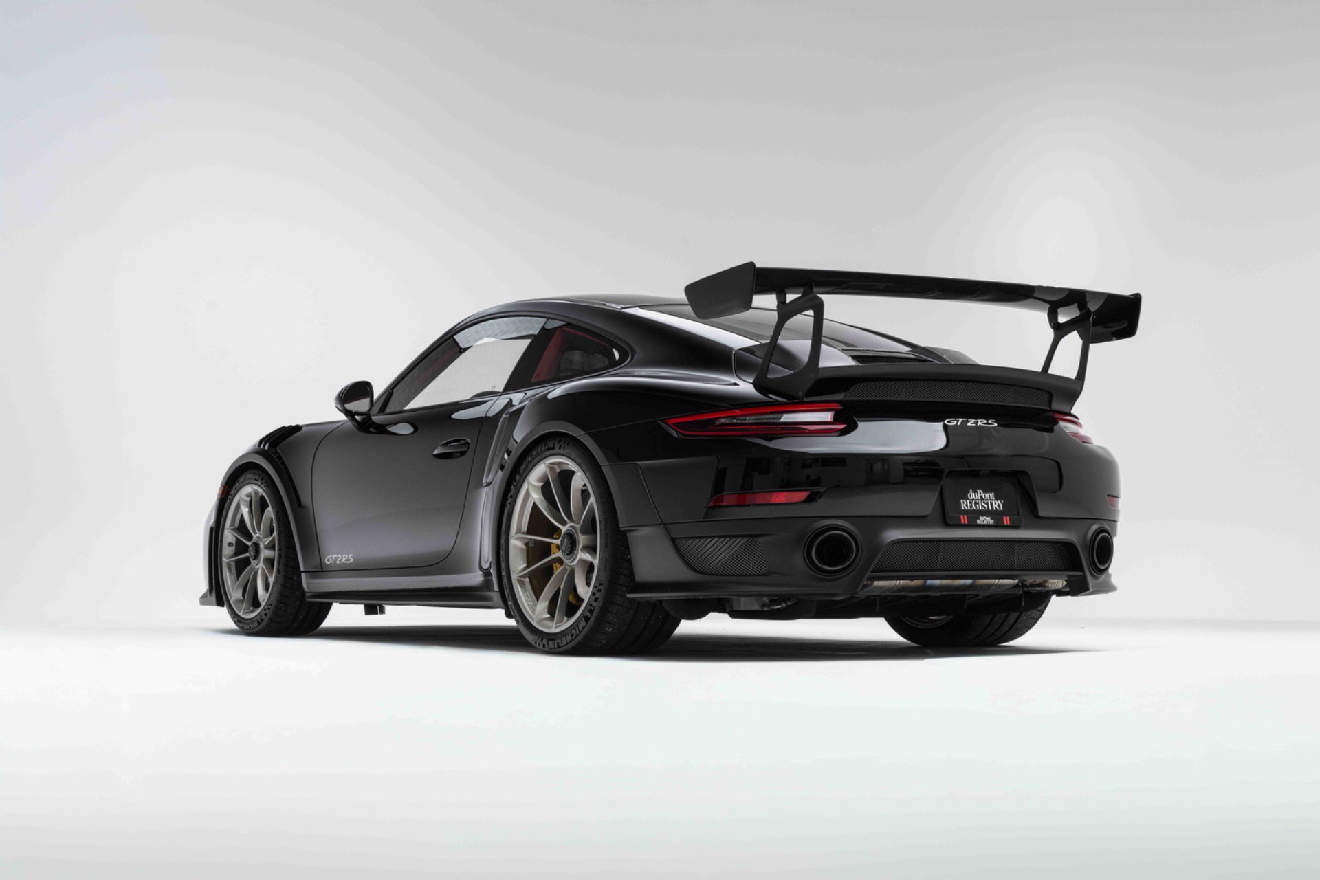 Used 2018 Porsche 911 GT2 RS RWD image 5