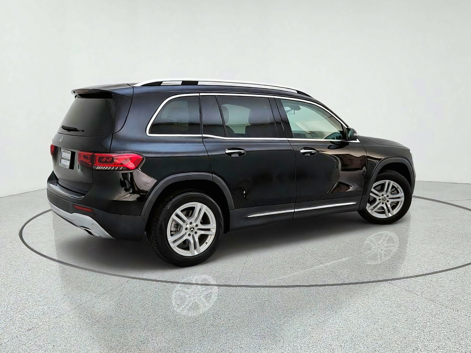 Used 2023 Mercedes-Benz GLB 250 image 8