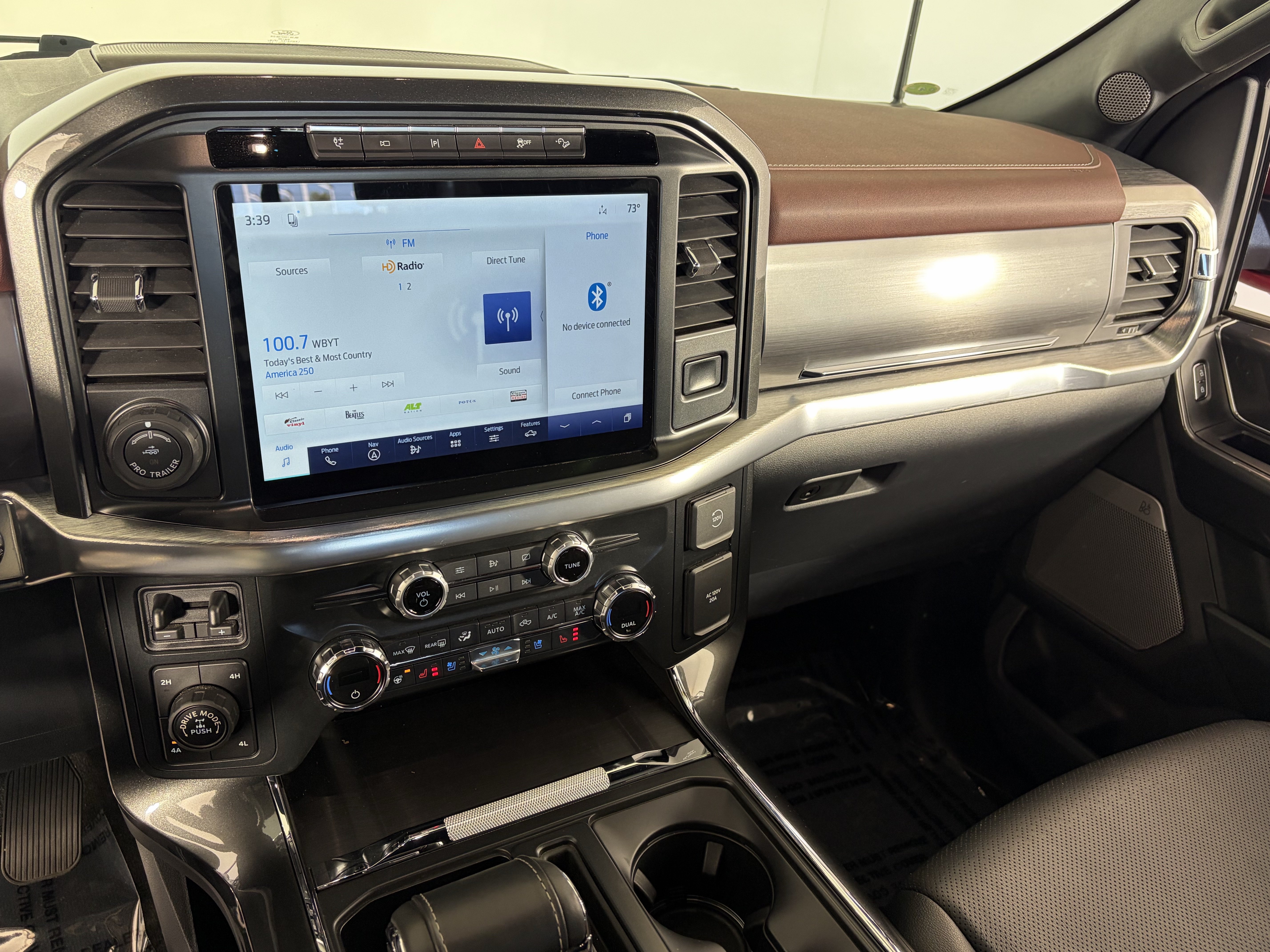 Used 2021 Ford F150 Lariat w/ Equipment Group 502A High AWD/4WD image 8