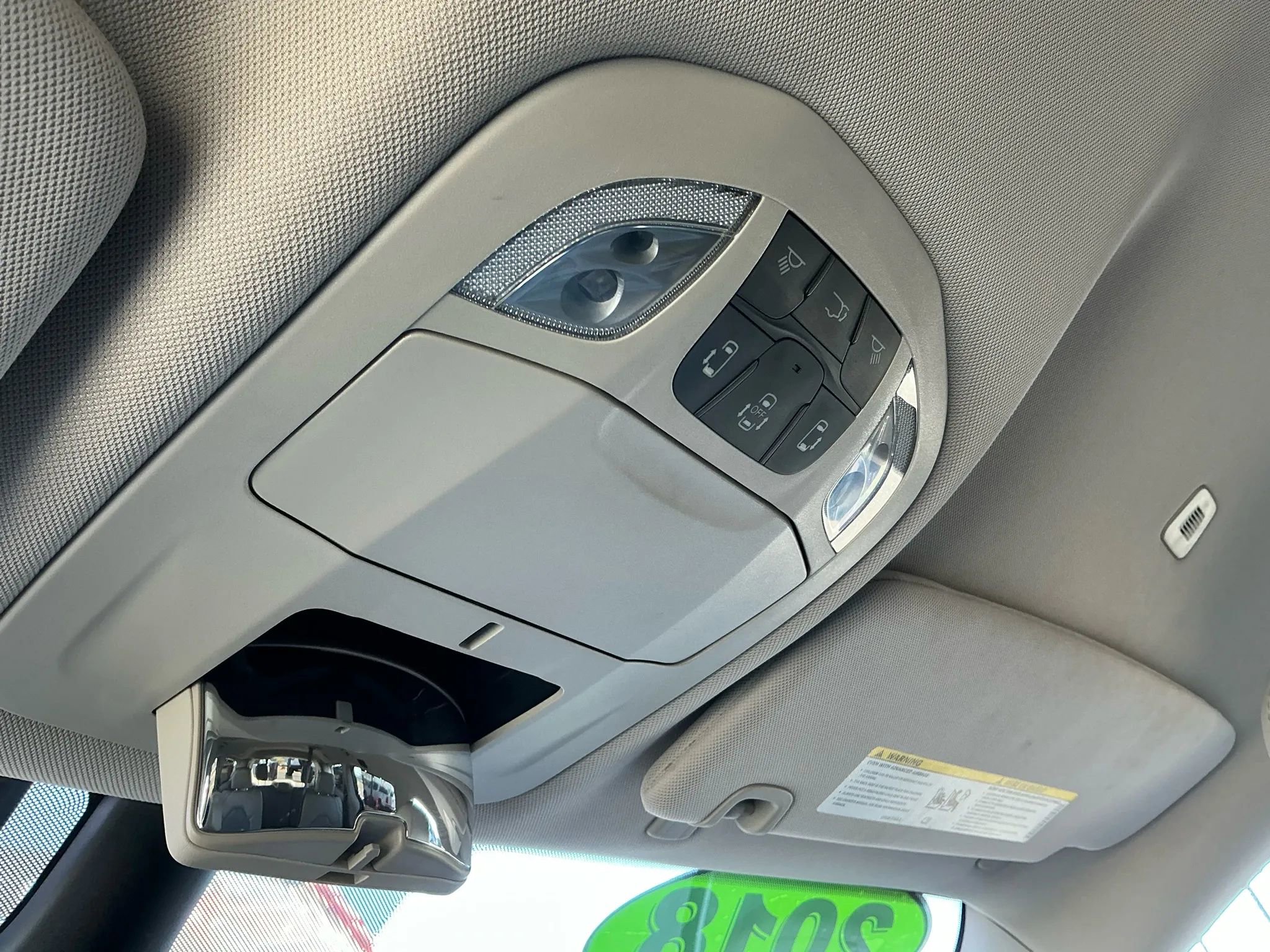 Used 2018 Chrysler Pacifica Touring-L w/ Advanced Safetytec Group image 29