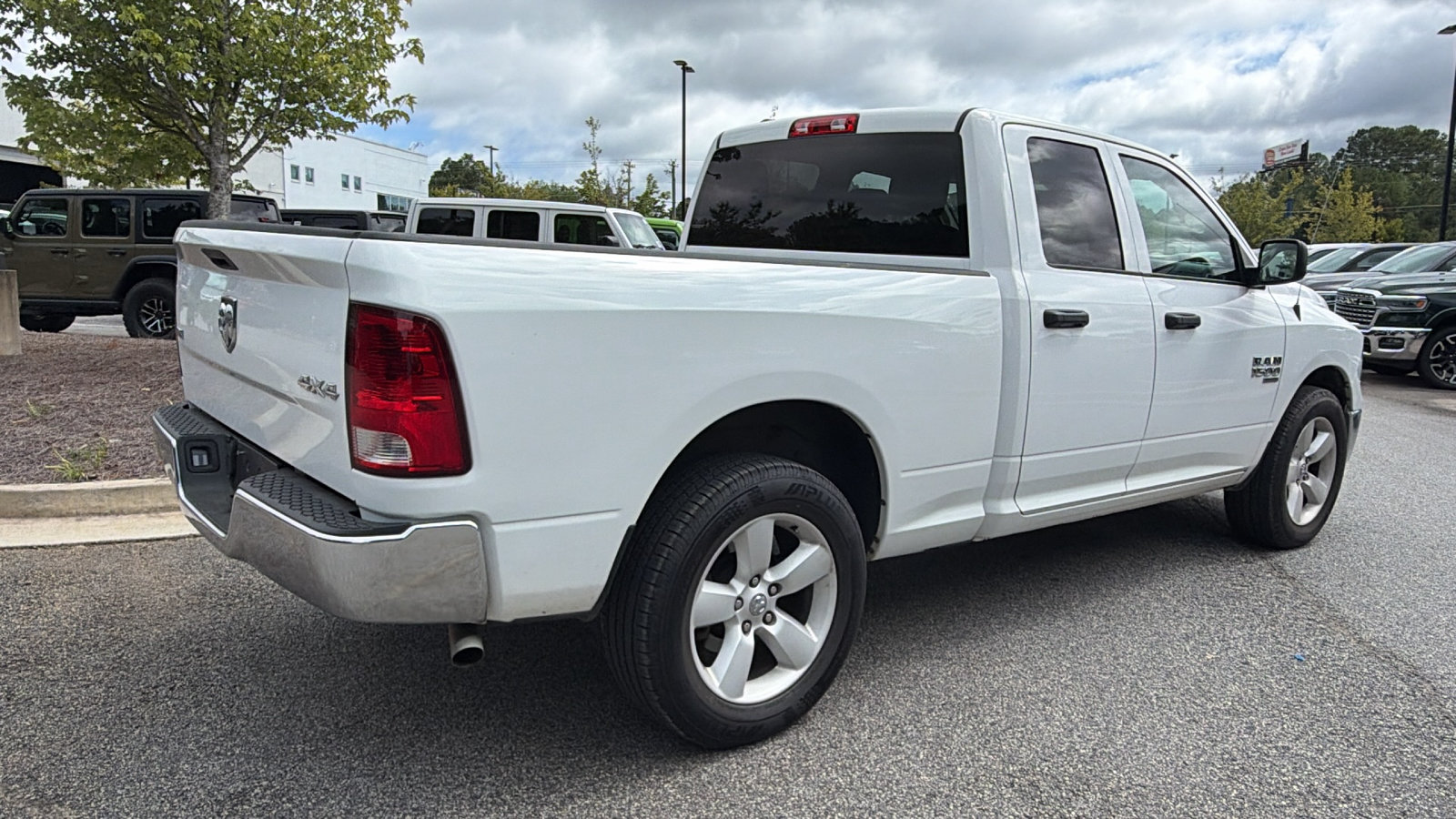 Used 2024 RAM 1500 Classic SLT AWD/4WD image 8