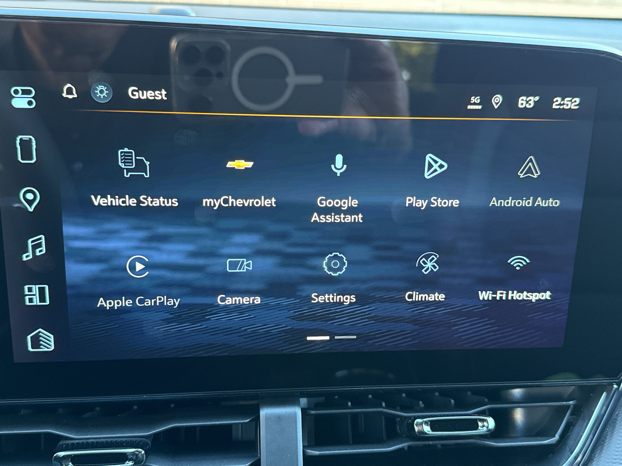 New 2027 Chevrolet Equinox RS w/ Safety and Technology Package AWD/4WD image 25