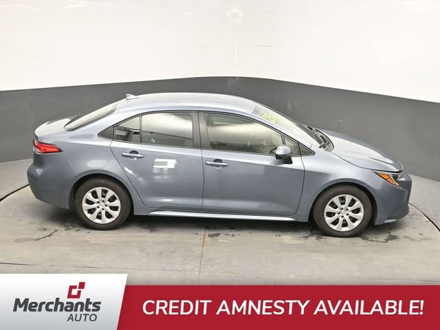 Used 2025 Toyota Corolla LE FWD image 27