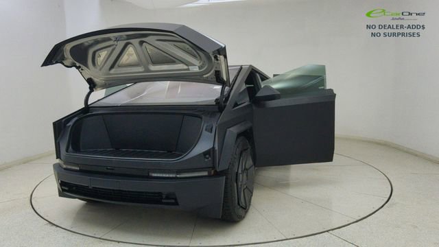 Used 2024 Tesla Cybertruck AWD Crew Cab image 67