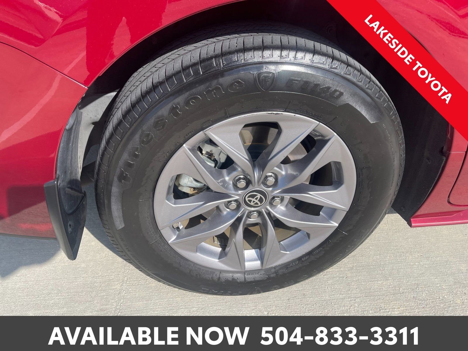 Used 2025 Toyota Sienna XLE image 13