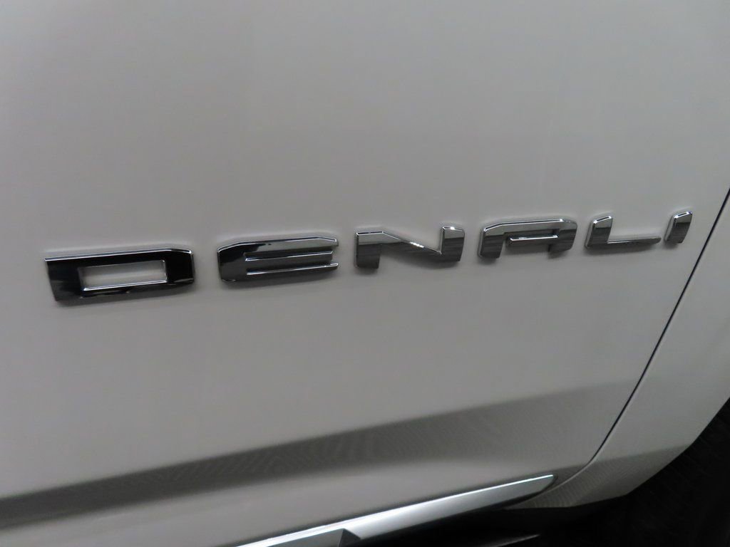 Used 2023 GMC Yukon Denali AWD/4WD image 54