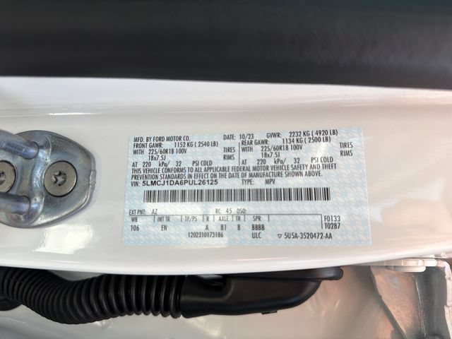Certified 2023 Lincoln Corsair AWD image 32