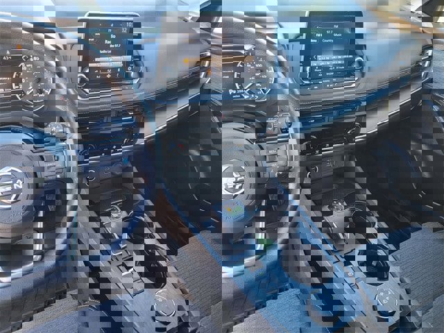 Used 2023 Nissan Rogue SV image 14