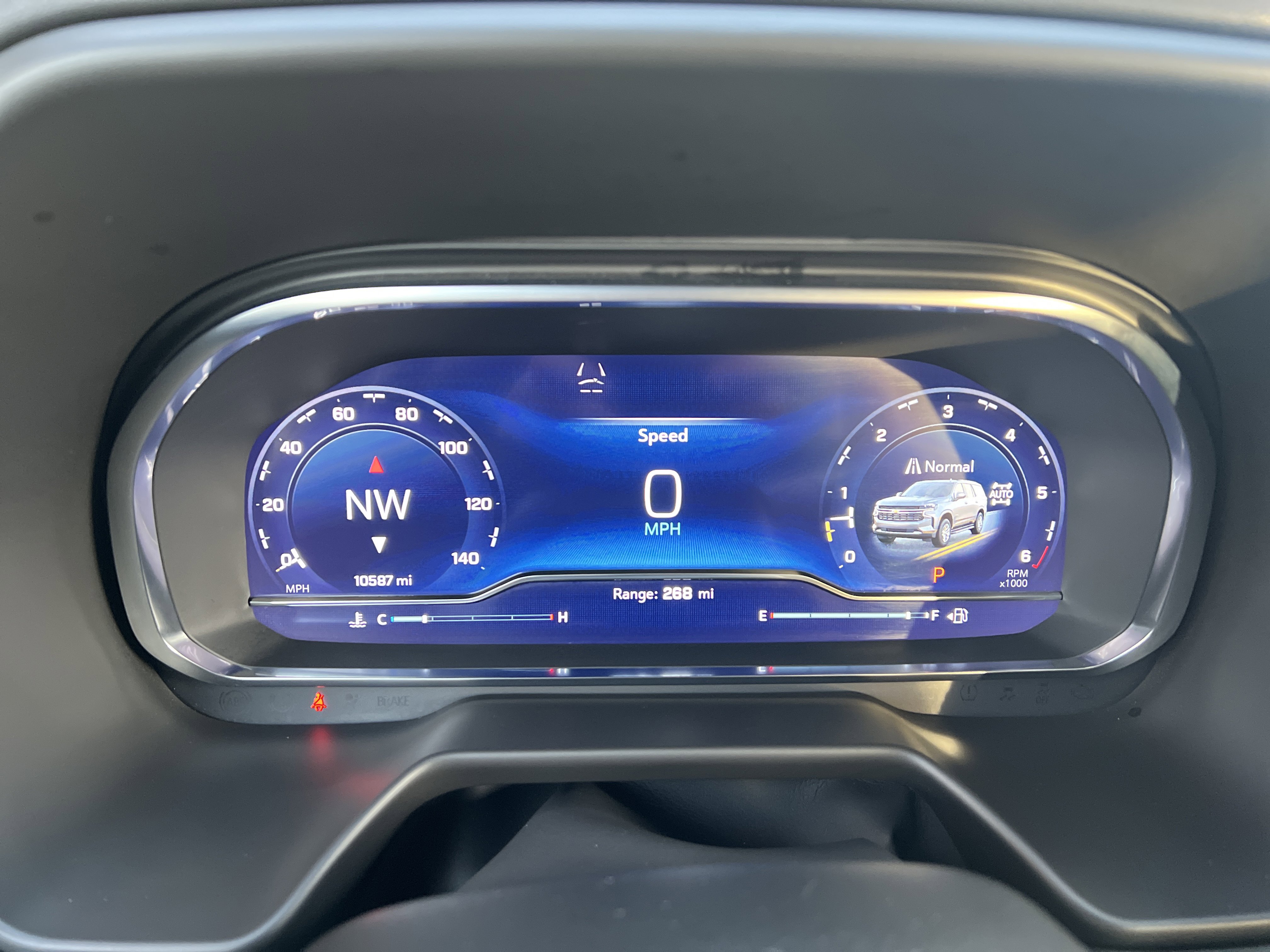 Certified 2024 Chevrolet Suburban RST w/ Luxury Package image 21