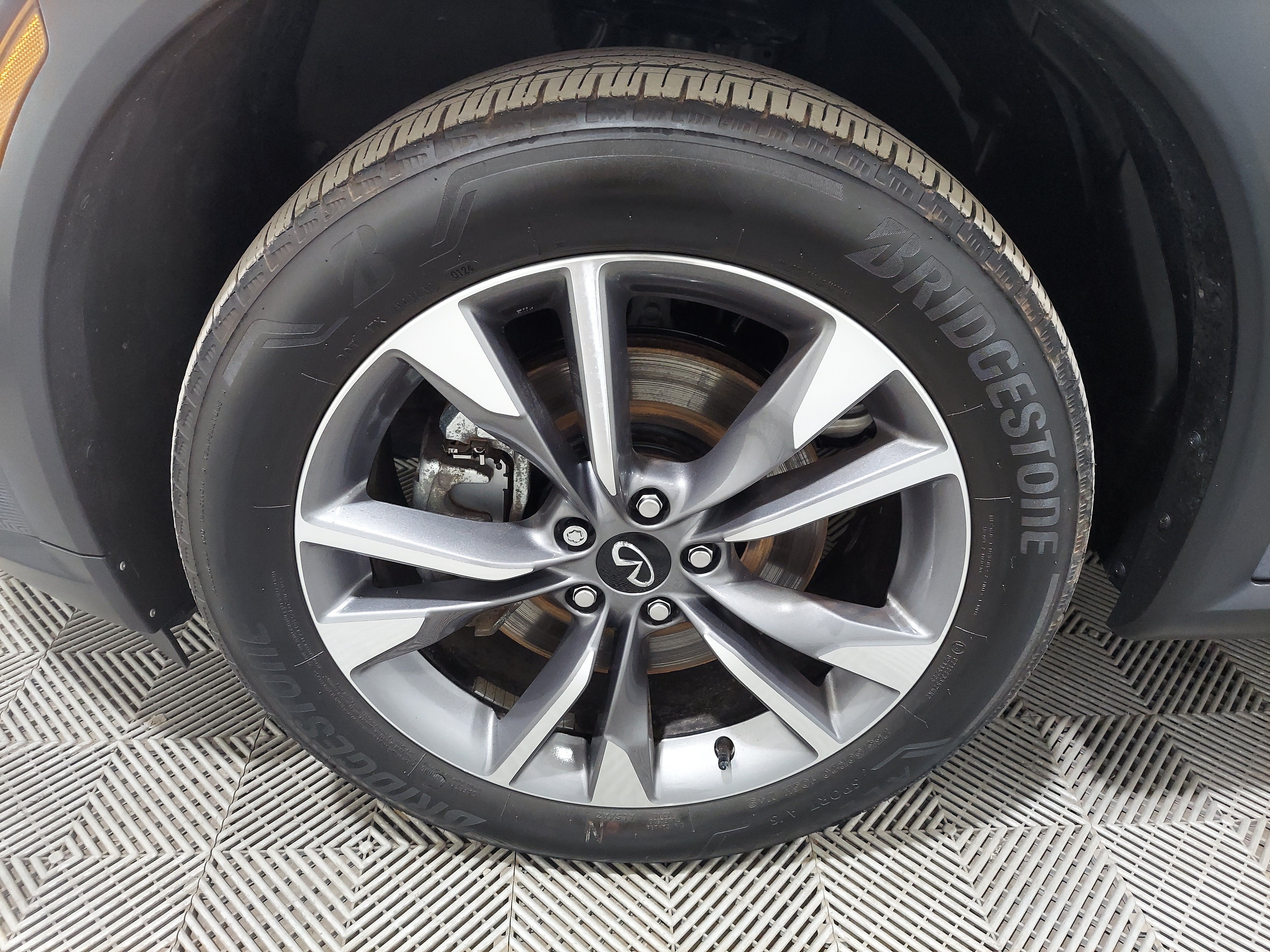 Used 2024 INFINITI QX60 Luxe AWD/4WD image 6
