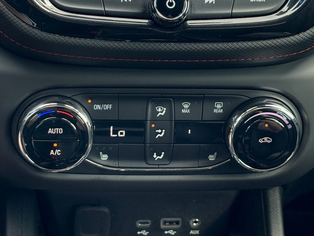 Used 2023 Chevrolet TrailBlazer RS w/ Convenience Package FWD image 27