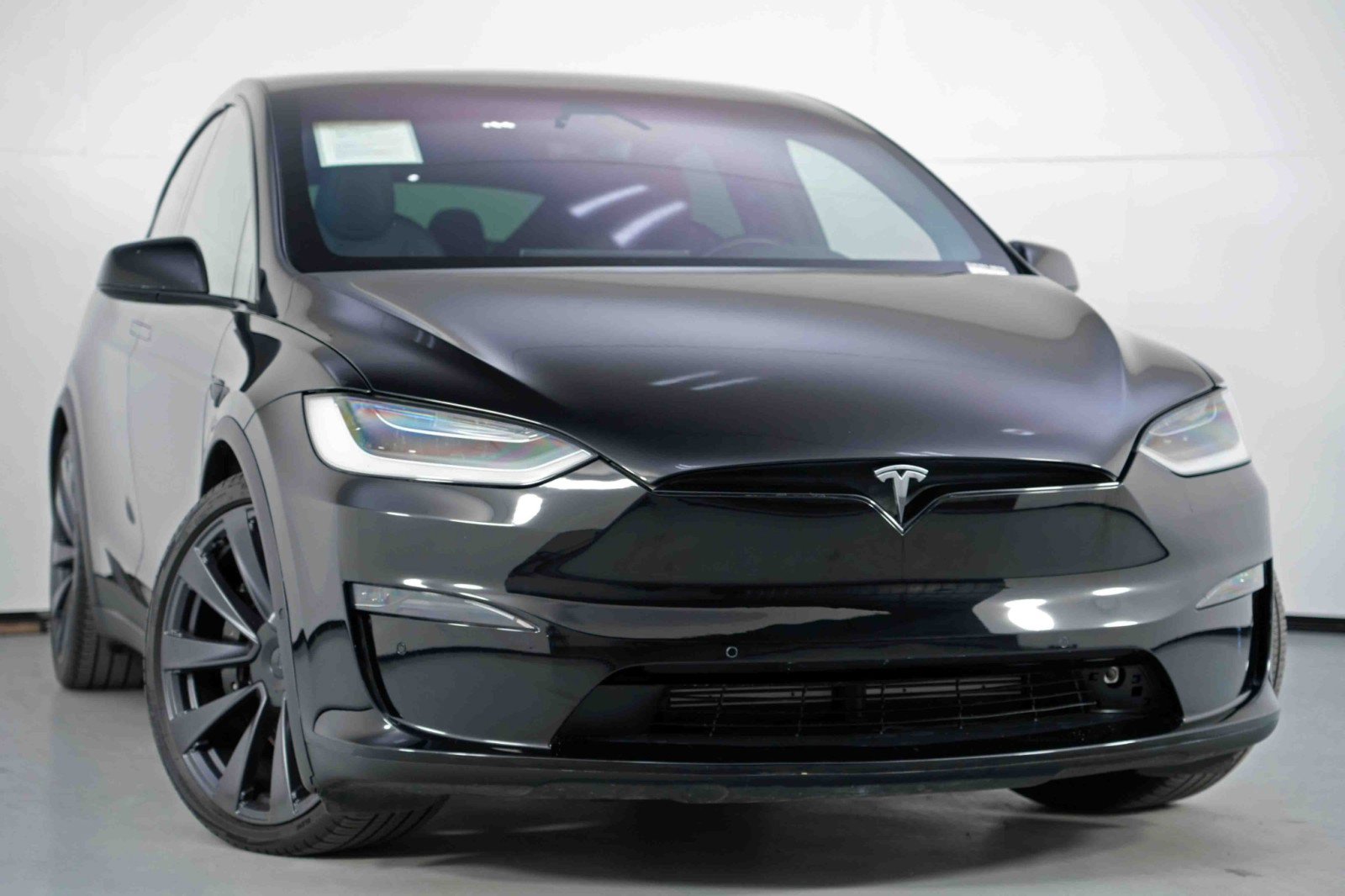 Used 2022 Tesla Model X image 4