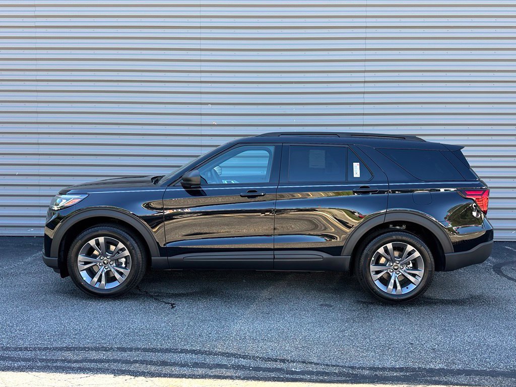 New 2027 Ford Explorer Active w/ Active Comfort Package AWD/4WD image 2