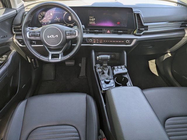 Used 2025 Kia Sportage SX image 19