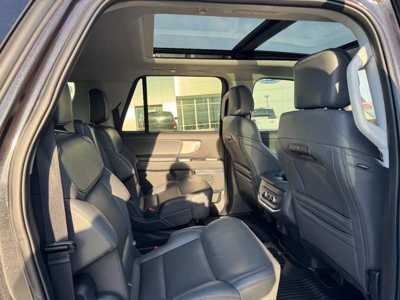 Used 2025 Ford Expedition Max Active image 11