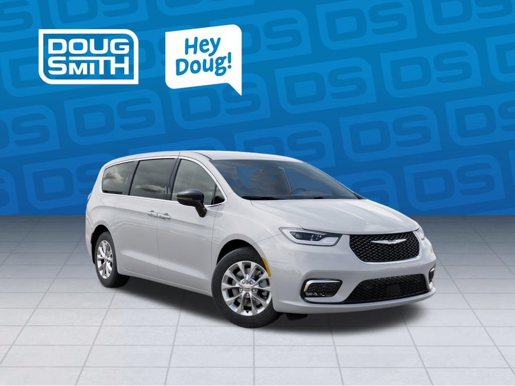 New 2026 Chrysler Pacifica Select AWD/4WD image 5