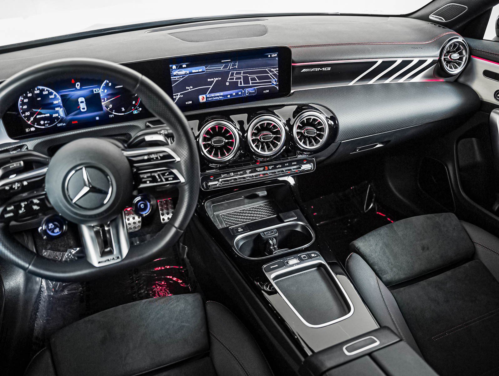 Certified 2025 Mercedes-Benz CLA 45 AMG 4MATIC image 14