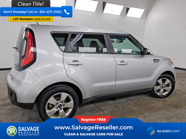 Used 2017 Kia Soul FWD image 4