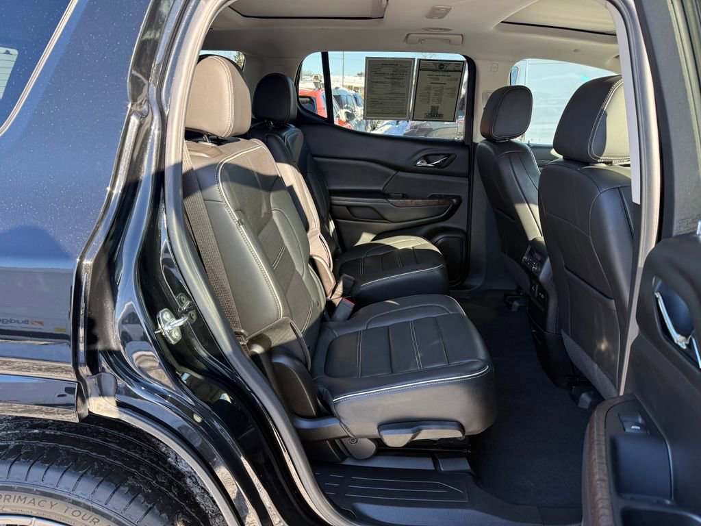 Used 2023 GMC Acadia Denali w/ Black Diamond Edition image 15
