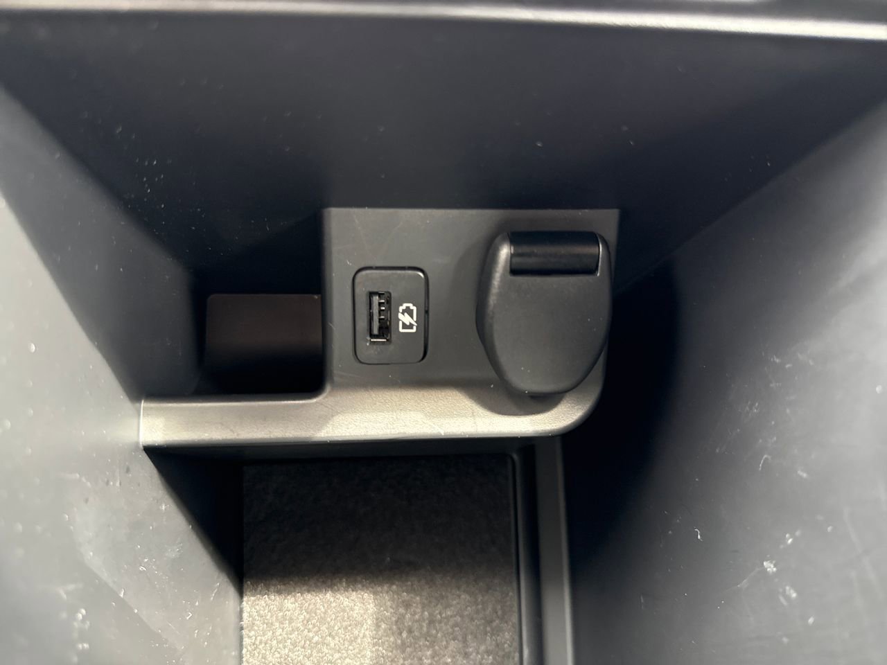 Used 2019 Nissan Rogue SV image 29