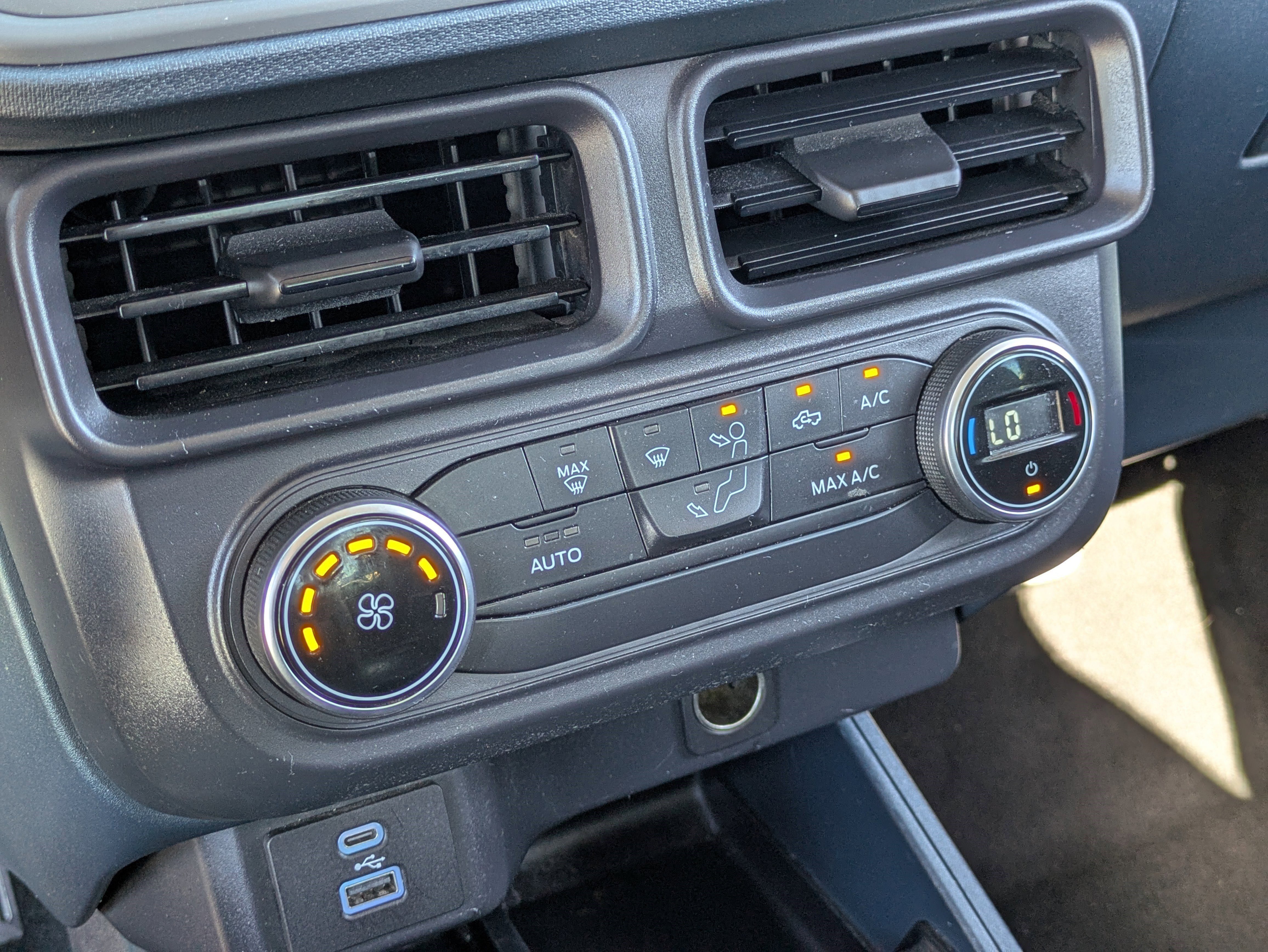 Used 2022 Ford Maverick XL FWD image 25