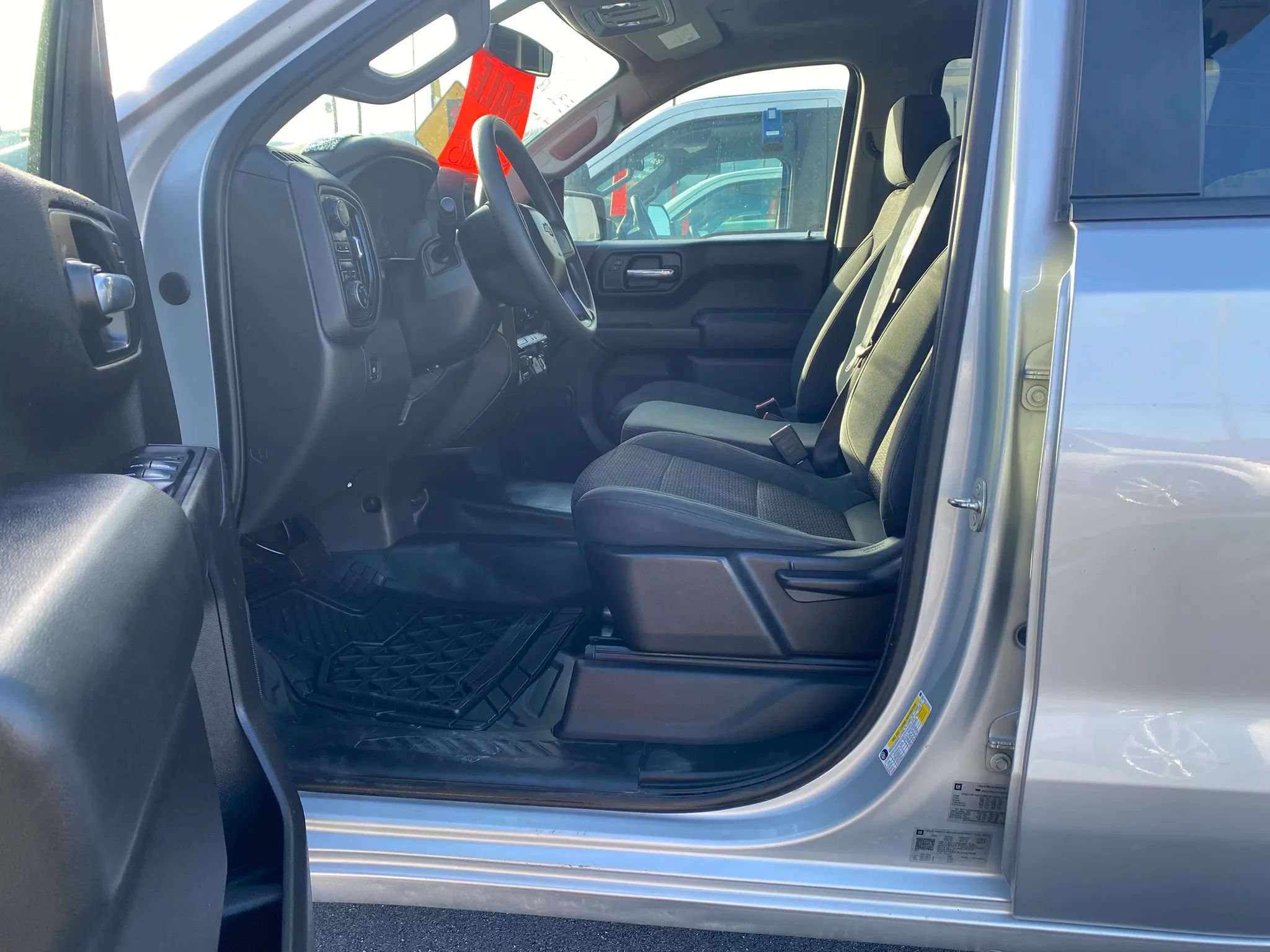 Used 2020 Chevrolet Silverado 1500 W/T w/ Trailering Package AWD/4WD image 9