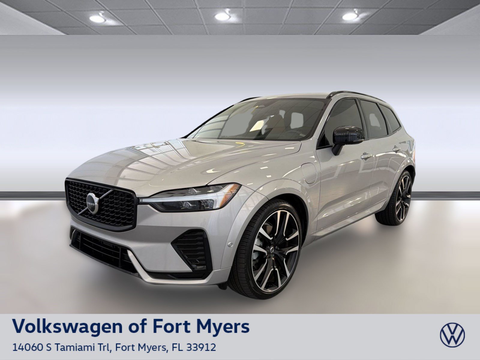 Used 2024 Volvo XC60 T8 Ultimate w/ Protection Package Premier