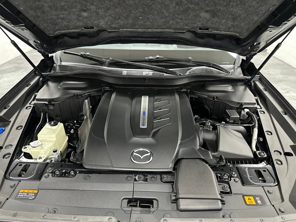 Certified 2025 MAZDA CX-70 Plug-In Hybrid w/ Premium Plus AWD/4WD image 3