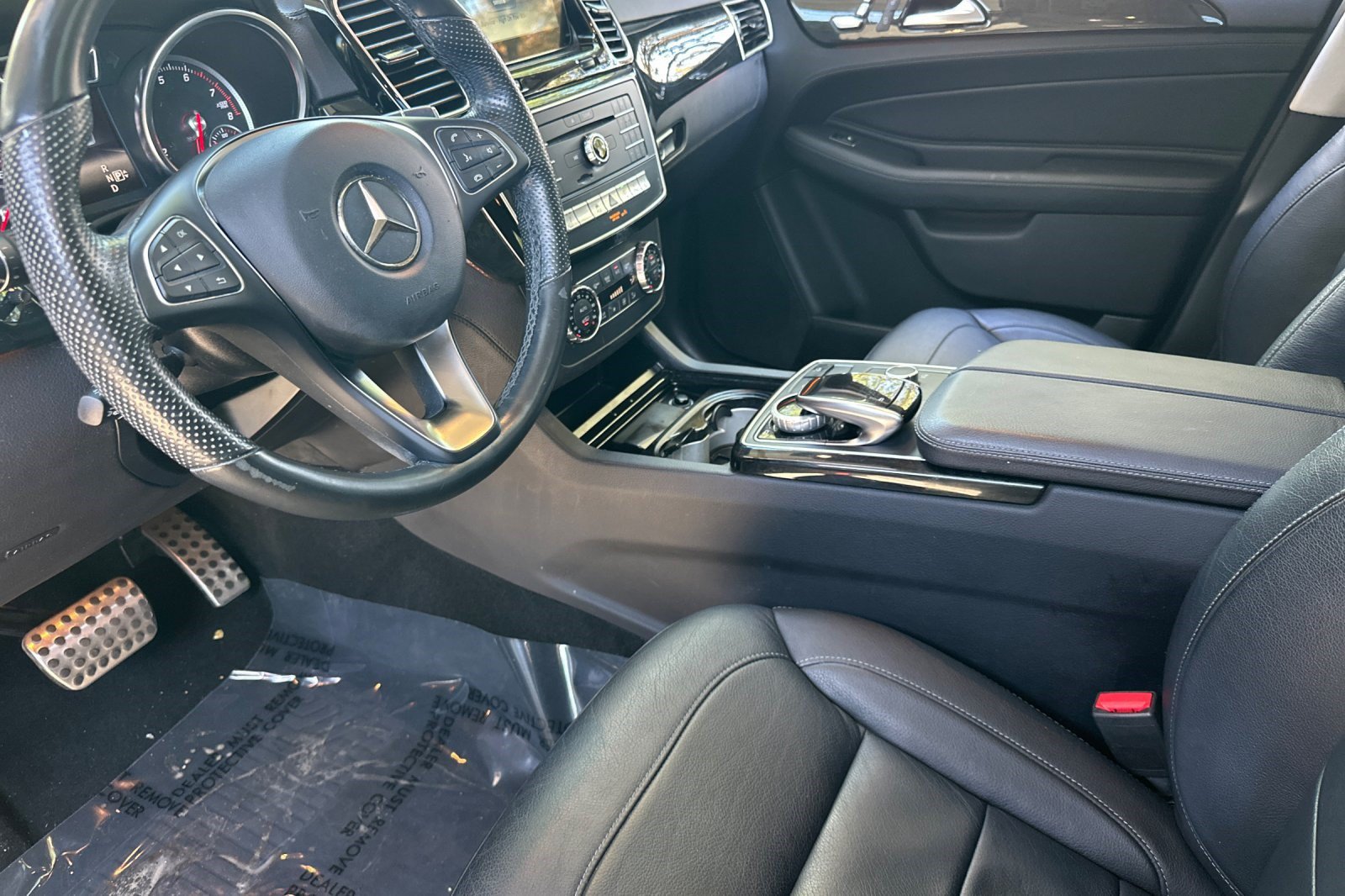 Used 2016 Mercedes-Benz GLE 400 4MATIC image 4