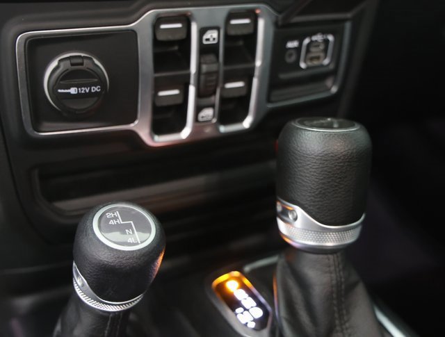 Used 2021 Jeep Gladiator Sport image 23