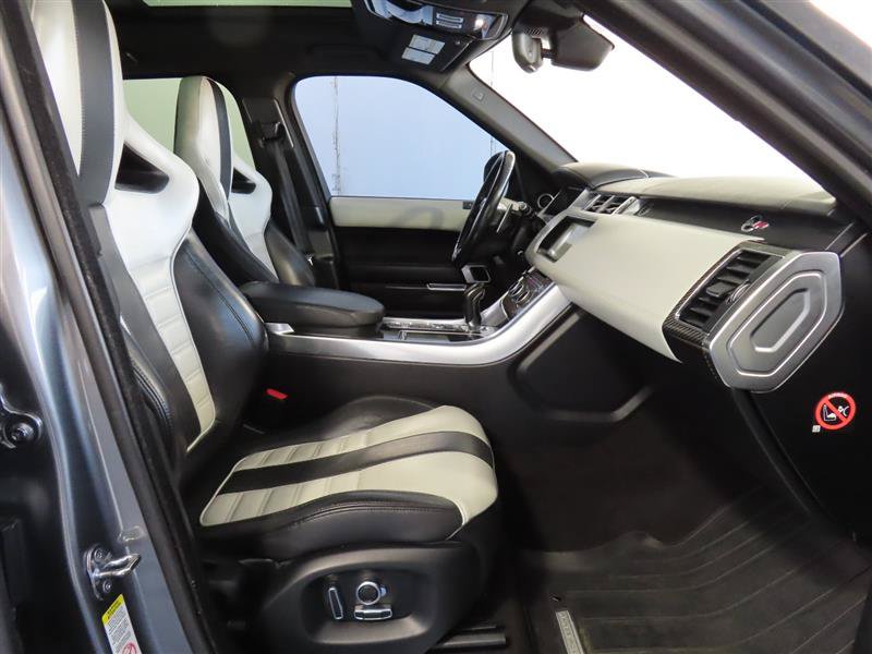 Used 2017 Land Rover Range Rover Sport SVR AWD/4WD image 40