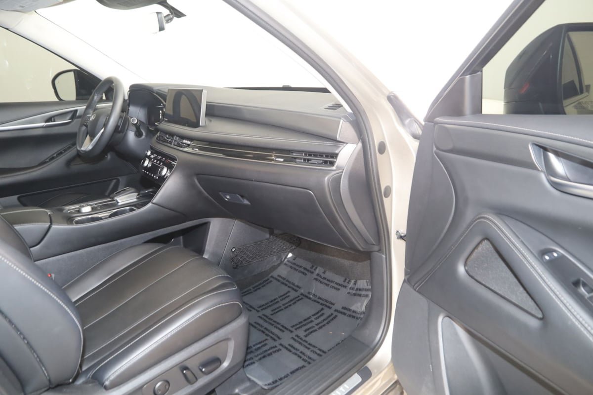 Used 2023 INFINITI QX60 Luxe w/ Cargo Package AWD/4WD image 42