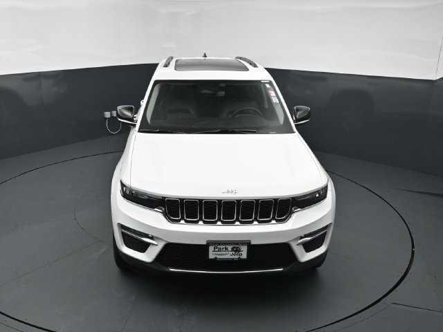 Used 2023 Jeep Grand Cherokee Limited AWD/4WD image 13