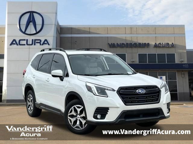 Used 2024 Subaru Forester Premium AWD/4WD image 1