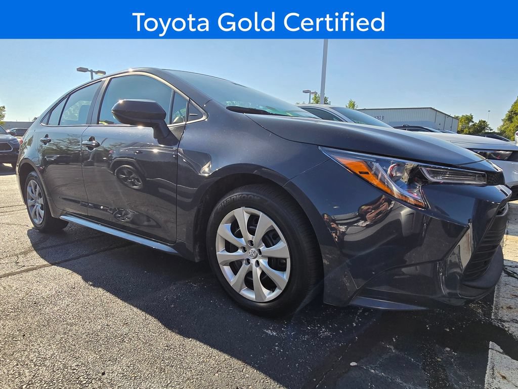 Used 2025 Toyota Corolla LE w/ Convenience Package FWD image 2