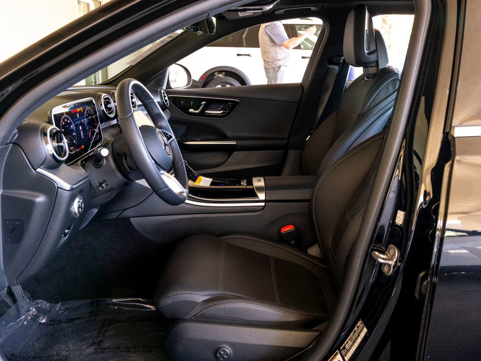 Used 2025 Mercedes-Benz C 300 Sedan image 14