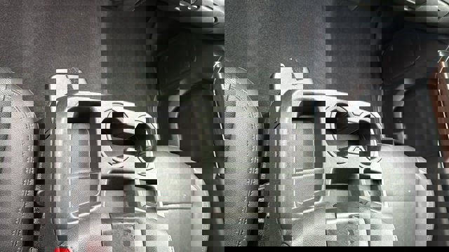 Used 2021 GMC Sierra 1500 SLT image 23