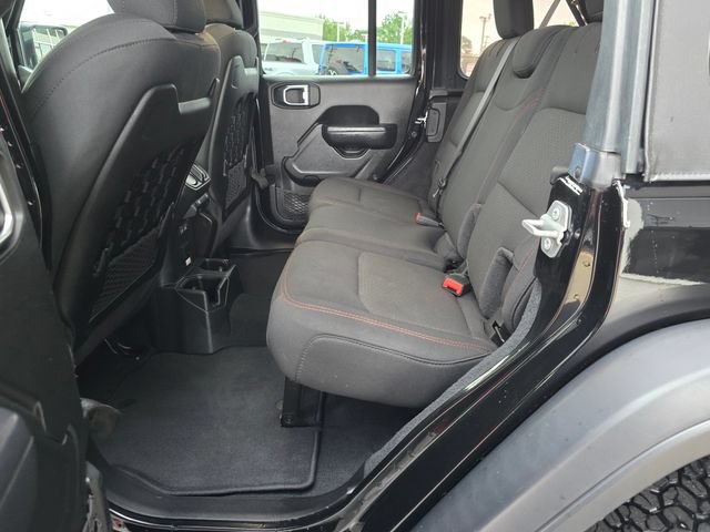 Used 2022 Jeep Wrangler Unlimited Rubicon AWD/4WD image 29