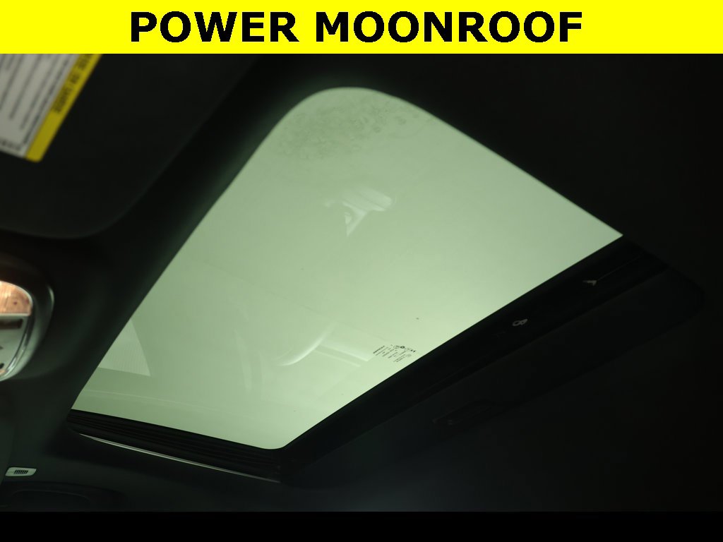 Used 2018 Jeep Grand Cherokee Limited image 3