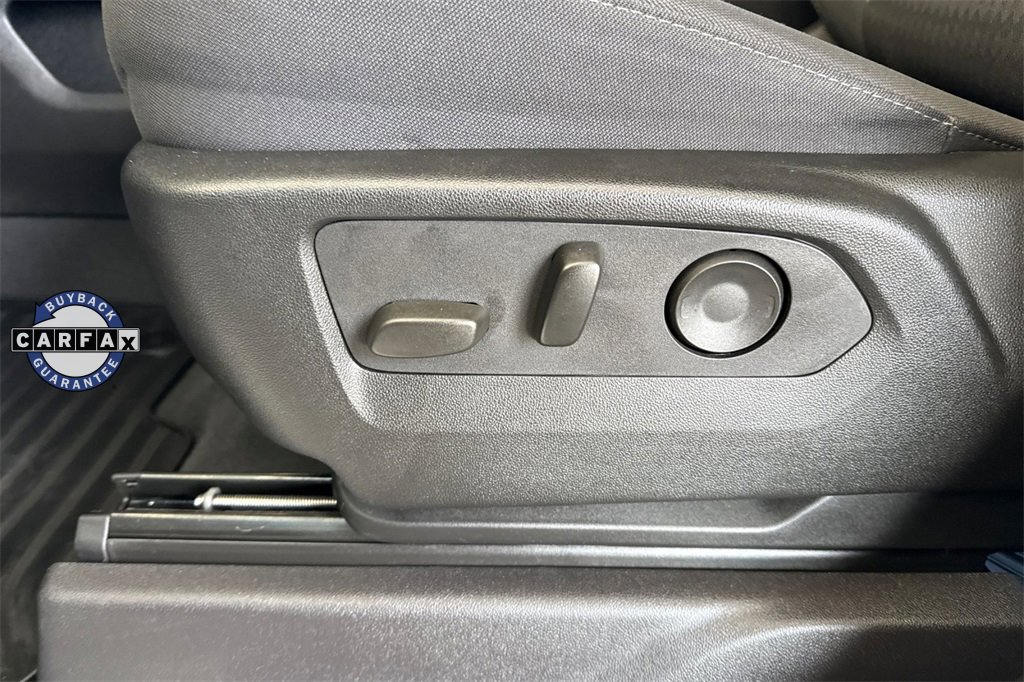 Used 2024 Chevrolet Silverado 2500 LT w/ Convenience Package image 17