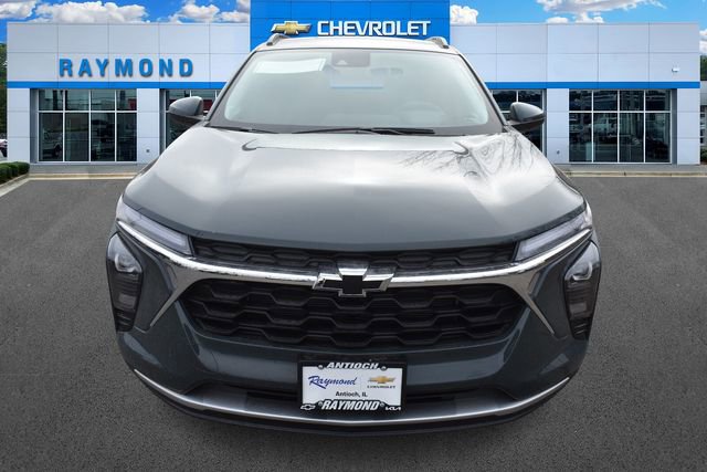 New 2026 Chevrolet Trax LT w/ LPO, Blackout Package image 9