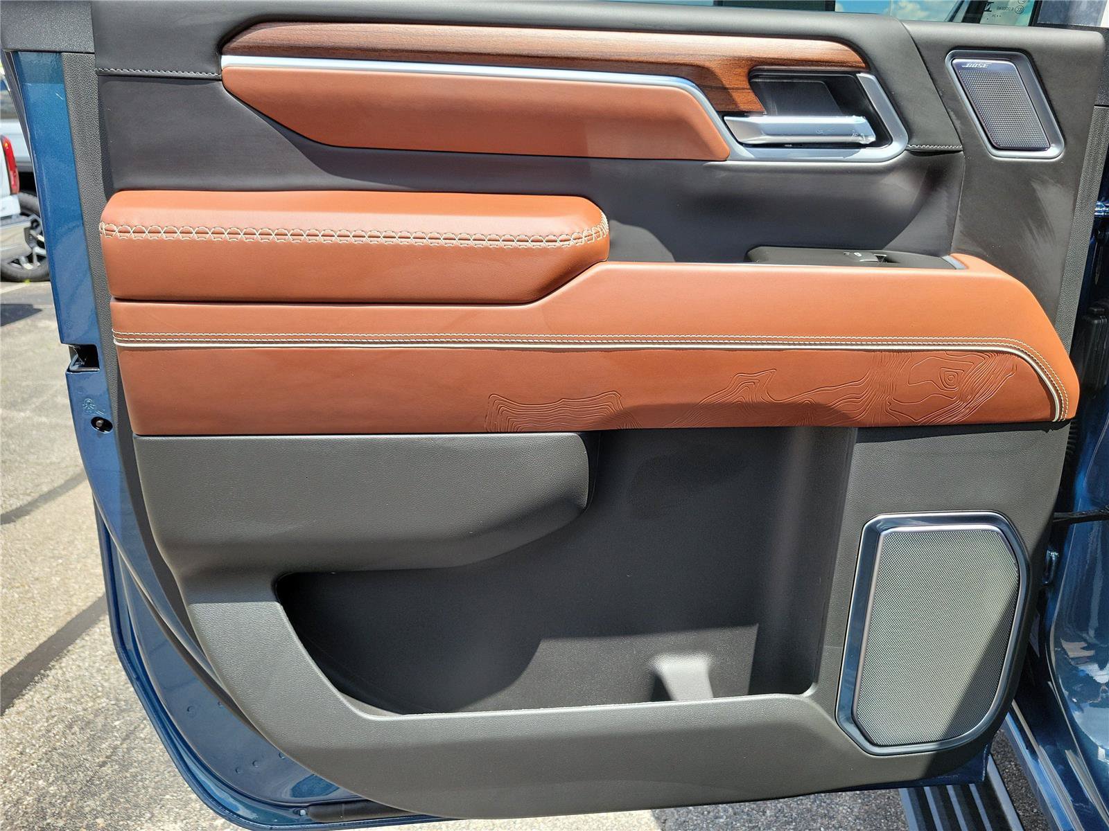 New 2026 GMC Sierra 2500 Denali Ultimate AWD/4WD image 15