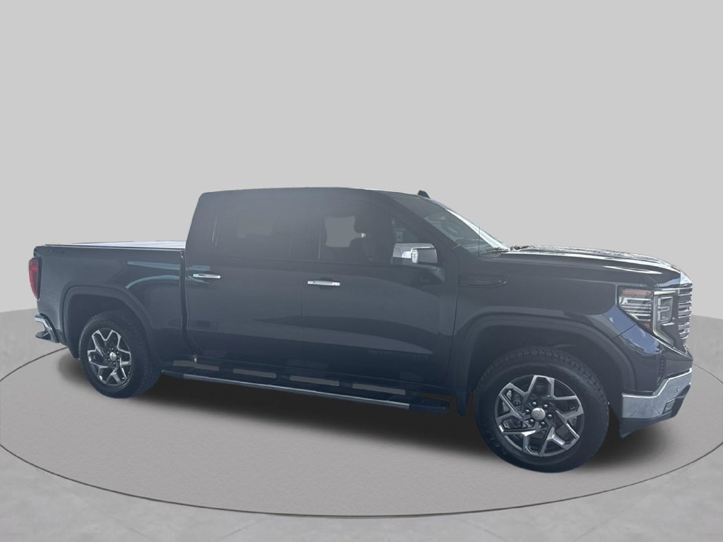 Used 2022 GMC Sierra 1500 SLT w/ SLT Premium Plus Package AWD/4WD image 12