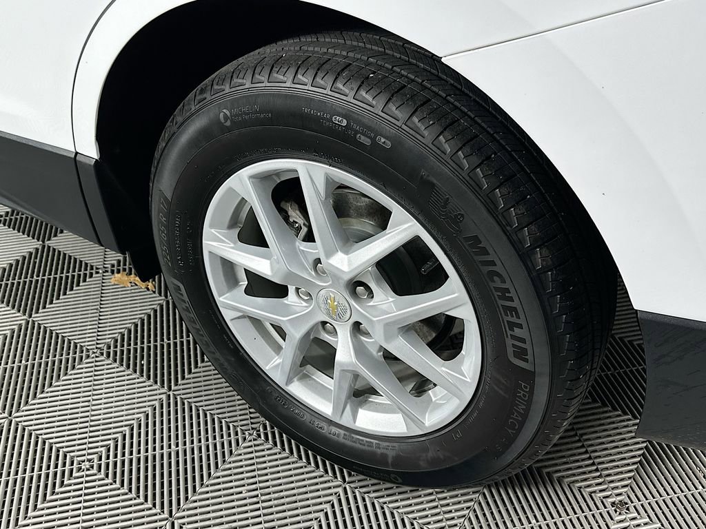 Used 2024 Chevrolet Equinox LT image 37