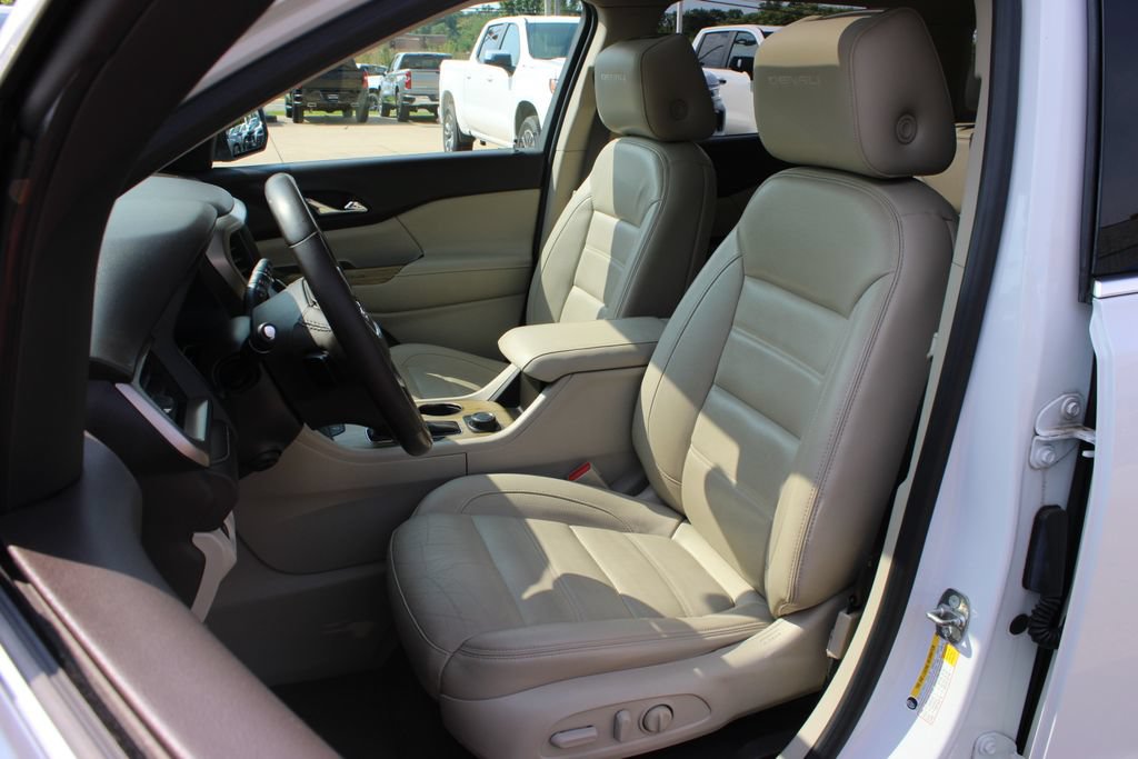 Certified 2018 GMC Acadia Denali w/ Technology Package AWD/4WD image 13