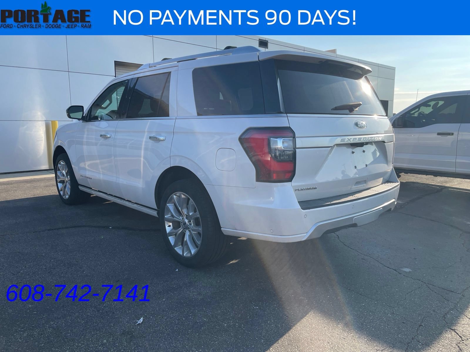 Used 2019 Ford Expedition Platinum AWD/4WD image 5